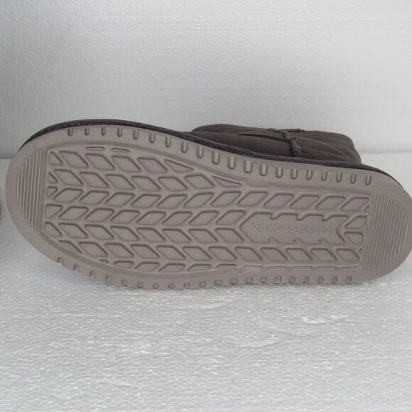 KOOLABURRA Classic Short Shearling Faux Fur Boot - Picture 7 of 8